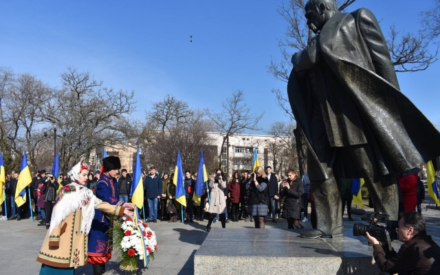 Жители Николаева почтили память Великого Кобзаря Фото № 0 Жители Николаева почтили память Великого Кобзаря Фото № 0