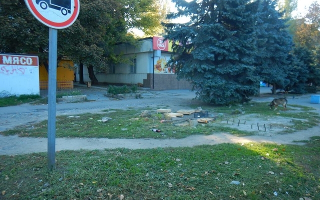 В Николаеве демонтировали незаконные временные сооружения Фото № 3 В Николаеве демонтировали незаконные временные сооружения Фото № 3