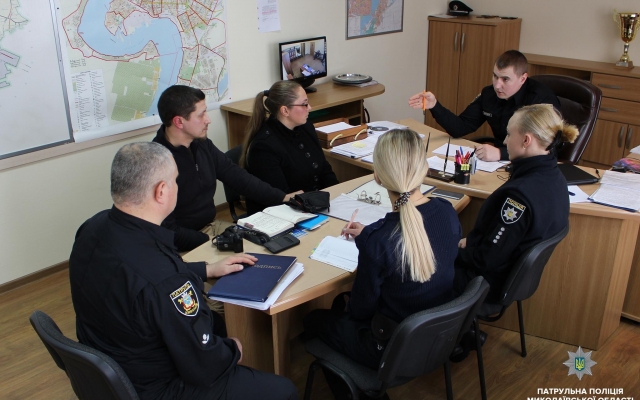 Руководство патрульной полиции обсудили с общественниками проблему замусоривания городища «Дикий Сад» Фото № 0 Руководство патрульной полиции обсудили с общественниками проблему замусоривания городища «Дикий Сад» Фото № 0