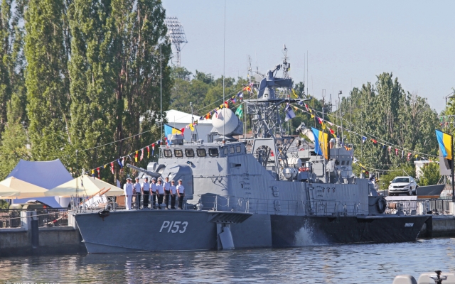 В Николаеве отмечают День Военно-Морских Сил Вооруженных Сил Украины Фото № 16 В Николаеве отмечают День Военно-Морских Сил Вооруженных Сил Украины Фото № 16