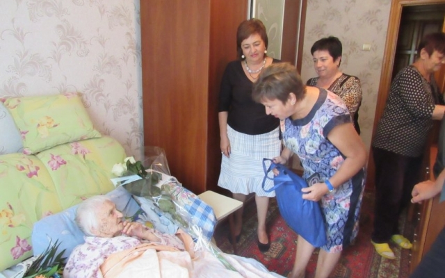 Жительница Николаева Вера Бушиева отметила свой 100-летний юбилей Фото № 2 Жительница Николаева Вера Бушиева отметила свой 100-летний юбилей Фото № 2