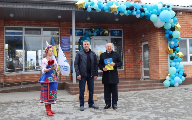 В Николаеве открыли новую автостанцию Фото № 7 В Николаеве открыли новую автостанцию Фото № 7