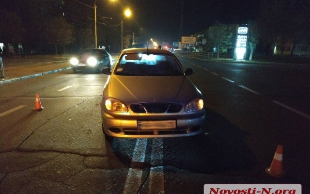 На Космонавтов автомобиль сбил пожилую женщину, переходившую с внучкой в неустановленном месте Фото № 2 На Космонавтов автомобиль сбил пожилую женщину, переходившую с внучкой в неустановленном месте Фото № 2