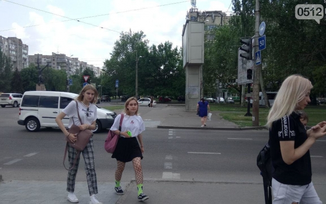 Жители Николаева жалуются на неработающие светофоры и боятся за свою жизнь Фото № 1 Жители Николаева жалуются на неработающие светофоры и боятся за свою жизнь Фото № 1