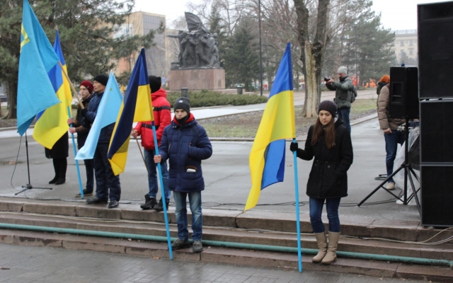 В Николаеве прошёл массовый митинг «Крым - это Украина» Фото № 4 В Николаеве прошёл массовый митинг «Крым - это Украина» Фото № 4
