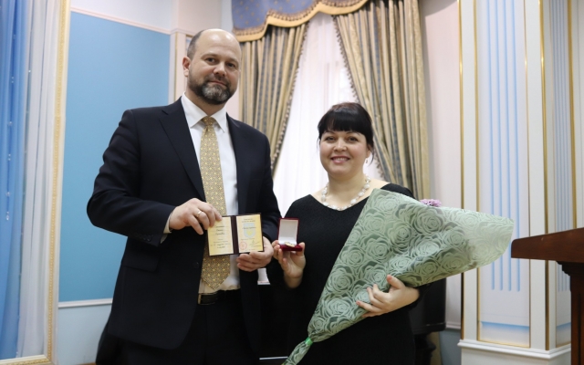 Почетное звание «Мать-героиня» присвоено 19 женщинам – жительницам Николаева и Николаевской области Фото № 13 Почетное звание «Мать-героиня» присвоено 19 женщинам – жительницам Николаева и Николаевской области Фото № 13