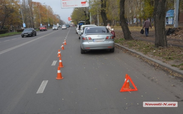 На Богоявленском проспекте в Николаеве столкнулись два автомобиля Фото № 1 На Богоявленском проспекте в Николаеве столкнулись два автомобиля Фото № 1