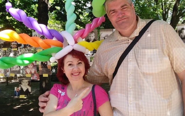 В Николаеве второй год подряд проходит выставка фотографий известных горожан «Впадаем в детство» Фото № 3 В Николаеве второй год подряд проходит выставка фотографий известных горожан «Впадаем в детство» Фото № 3