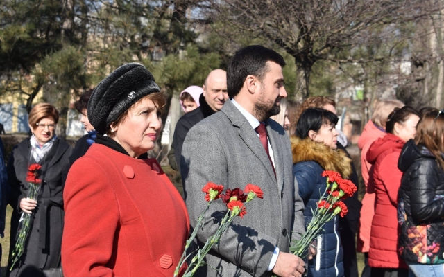 Жители Николаева почтили память Великого Кобзаря Фото № 7 Жители Николаева почтили память Великого Кобзаря Фото № 7