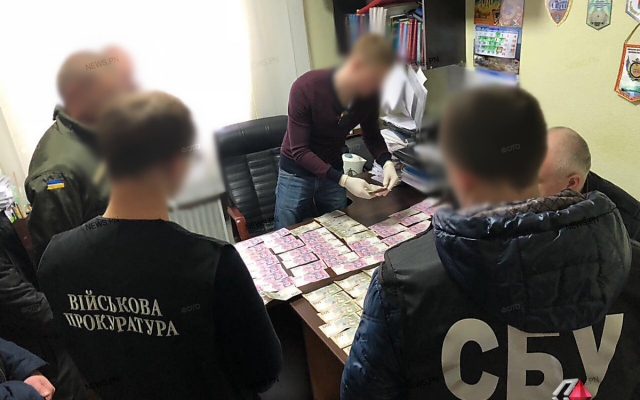 В Николаеве работники СБУ задержали на взятке экс-руководителя НСЗ Фото № 0 В Николаеве работники СБУ задержали на взятке экс-руководителя НСЗ Фото № 0
