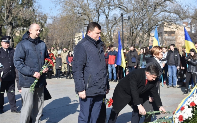 Жители Николаева почтили память Великого Кобзаря Фото № 10 Жители Николаева почтили память Великого Кобзаря Фото № 10