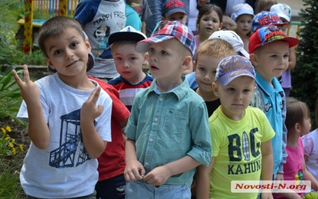 В николаевский детский передали конфискованные игрушки Фото № 12 В николаевский детский передали конфискованные игрушки Фото № 12