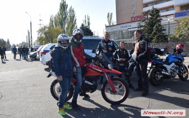 Николаевские байкеры провели традиционный осенний мотопробег Фото № 12 Николаевские байкеры провели традиционный осенний мотопробег Фото № 12