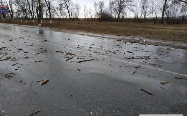 На Первомайск обрушился непогода: град, сильный дождь и шквальный ветер Фото № 3 На Первомайск обрушился непогода: град, сильный дождь и шквальный ветер Фото № 3
