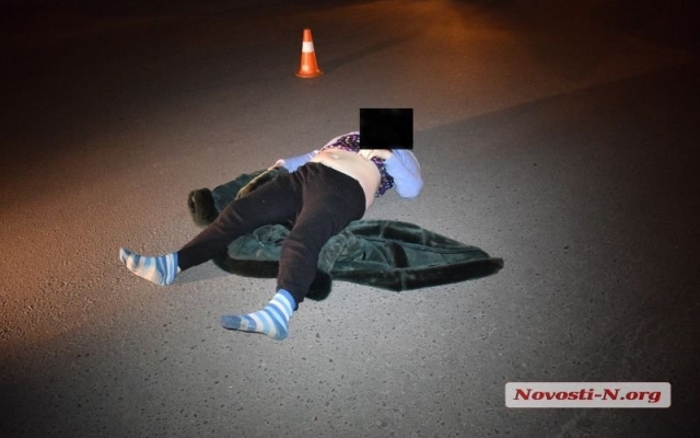 На Кузнечной автомобиль насмерть сбил женщину (видео и фото 18+) Фото № 0 На Кузнечной автомобиль насмерть сбил женщину (видео и фото 18+) Фото № 0