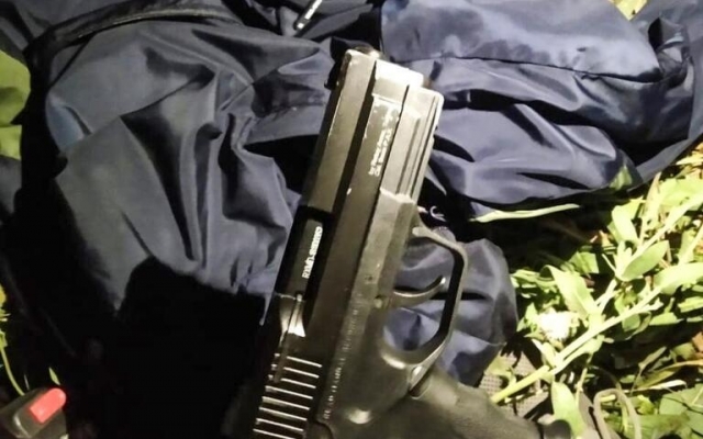 Военнослужащий совершал разбойное нападение на женщин и возвращался в часть Фото № 1 Военнослужащий совершал разбойное нападение на женщин и возвращался в часть Фото № 1