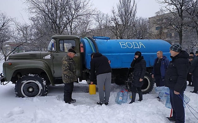 Масштабная авария на водоводе в Первомайске, для жителей организован подвоз воды Фото № 3 Масштабная авария на водоводе в Первомайске, для жителей организован подвоз воды Фото № 3
