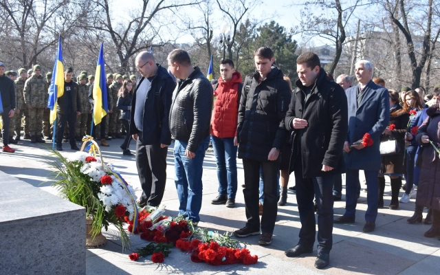 Жители Николаева почтили память Великого Кобзаря Фото № 21 Жители Николаева почтили память Великого Кобзаря Фото № 21