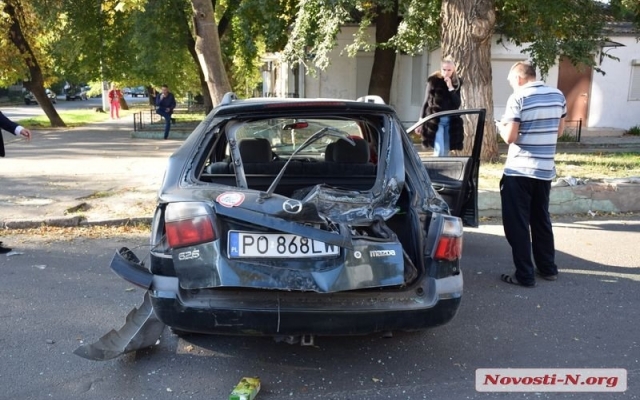 Пьяный водитель на автомобиле с еврономерами стал виновником аварии на Спасской, есть пострадавшие Фото № 8 Пьяный водитель на автомобиле с еврономерами стал виновником аварии на Спасской, есть пострадавшие Фото № 8