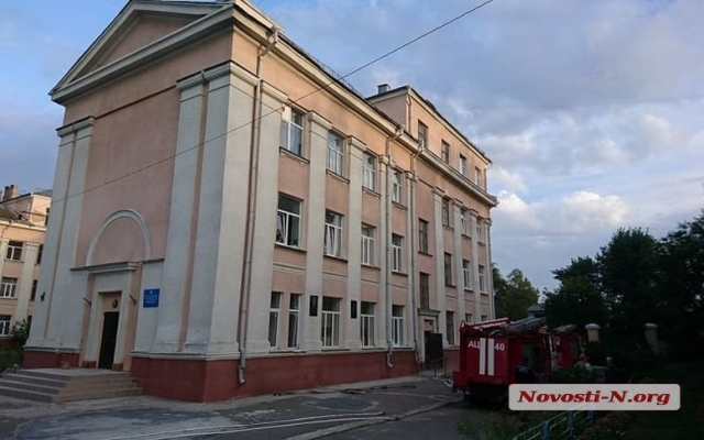 В Николаеве горела общеобразовательная школа №34 Фото № 4 В Николаеве горела общеобразовательная школа №34 Фото № 4