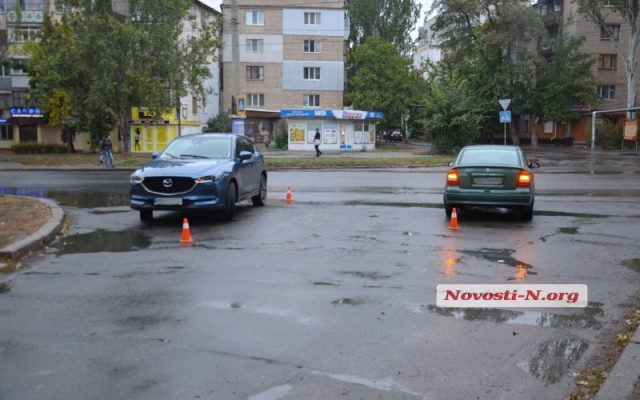 Сегодня в Николаеве произошло очередное ДТП при участии автомобилей Opel Astra и Mazda СХ-5 Фото № 0 Сегодня в Николаеве произошло очередное ДТП при участии автомобилей Opel Astra и Mazda СХ-5 Фото № 0