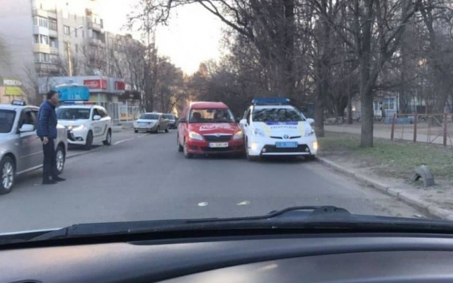 В Николаеве произошли две аварии с участием патрульных автомобилей Toyota Prius Фото № 8 В Николаеве произошли две аварии с участием патрульных автомобилей Toyota Prius Фото № 8