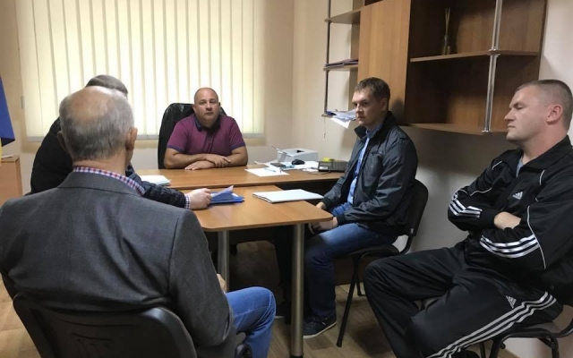 Ведется проверка инцидента: водитель на полпути высадил 10-летнюю девочку из маршрутки Фото № 4 Ведется проверка инцидента: водитель на полпути высадил 10-летнюю девочку из маршрутки Фото № 4