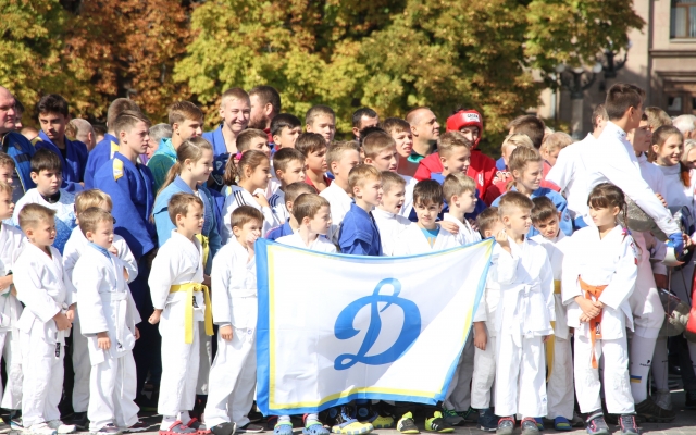 В Николаеве горожане отметили День физической культуры и спорта Фото № 23 В Николаеве горожане отметили День физической культуры и спорта Фото № 23