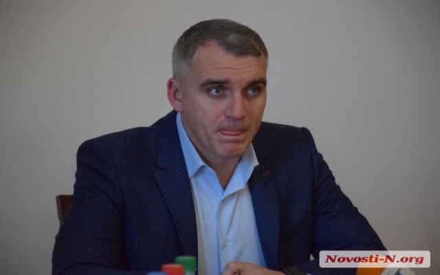 От Центра занятости мэр Николаева получил более 20 тысячи материальной помощи Фото № 0 От Центра занятости мэр Николаева получил более 20 тысячи материальной помощи Фото № 0
