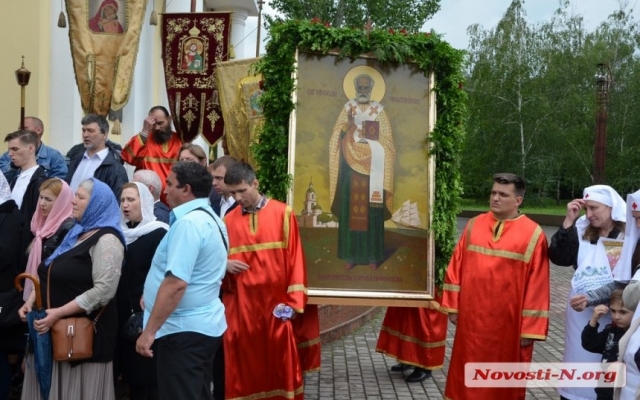 В Николаеве отметили День Святого Николая тройным крестным ходом Фото № 20 В Николаеве отметили День Святого Николая тройным крестным ходом Фото № 20