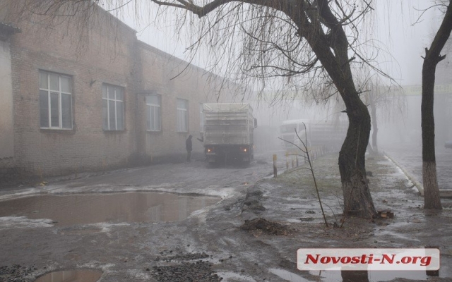 Улица Новозаводская снова заблокирована и большегрузы следуют по Космонавтов Фото № 3 Улица Новозаводская снова заблокирована и большегрузы следуют по Космонавтов Фото № 3
