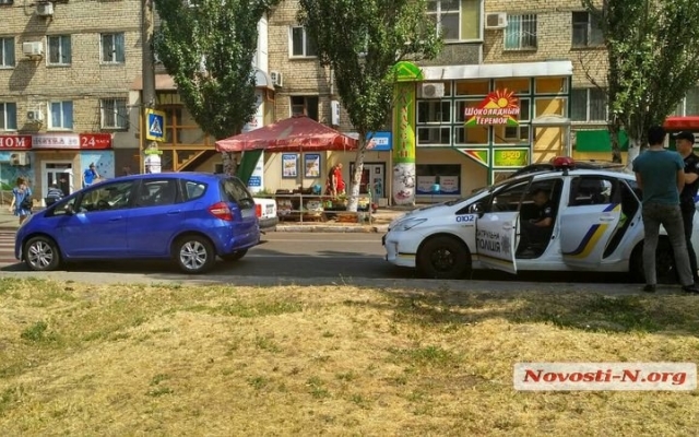 На Центральном проспекте произошла авария с участием кареты «скорой помощи» и автомобиля Фото № 3 На Центральном проспекте произошла авария с участием кареты «скорой помощи» и автомобиля Фото № 3