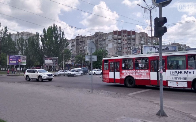 Жители Николаева жалуются на неработающие светофоры и боятся за свою жизнь Фото № 2 Жители Николаева жалуются на неработающие светофоры и боятся за свою жизнь Фото № 2