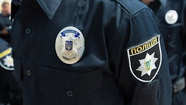 Пенсионер пытался похитить двух мальчиков из школы в Николаеве Фото № 0 Пенсионер пытался похитить двух мальчиков из школы в Николаеве Фото № 0