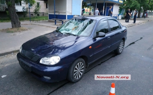 На Героев Сталинграда автомобиль насмерть сбил молодую женщину Фото № 8 На Героев Сталинграда автомобиль насмерть сбил молодую женщину Фото № 8