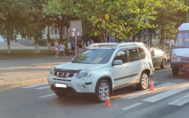 На Центральном проспекте маршрутка врезалась в автомобиль, есть пострадавшие Фото № 3 На Центральном проспекте маршрутка врезалась в автомобиль, есть пострадавшие Фото № 3