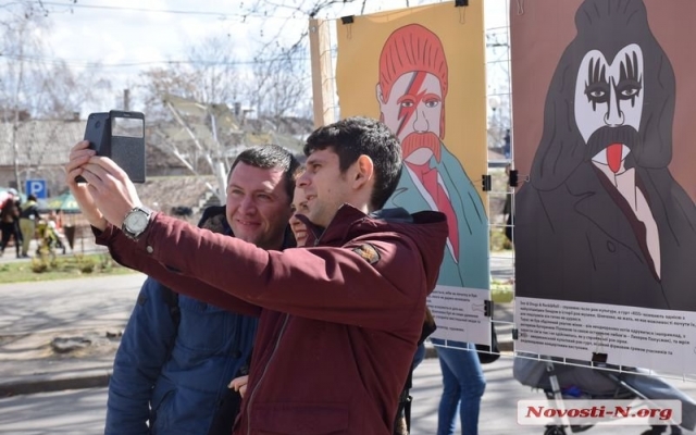 На главной пешеходной улице Николаева проходит необычная выставка, посвященная Тарасу Шевченко Фото № 13 На главной пешеходной улице Николаева проходит необычная выставка, посвященная Тарасу Шевченко Фото № 13