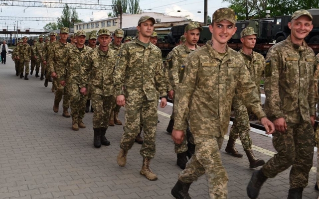 В Первомайске встречали Героев, служивших три года в зоне АТО Фото № 6 В Первомайске встречали Героев, служивших три года в зоне АТО Фото № 6