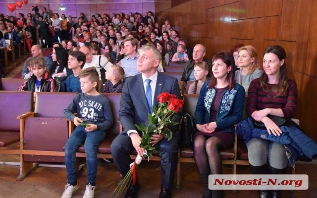 Николаевский дворец творчества учащихся празднует 95-летний юбилей Фото № 11 Николаевский дворец творчества учащихся празднует 95-летний юбилей Фото № 11