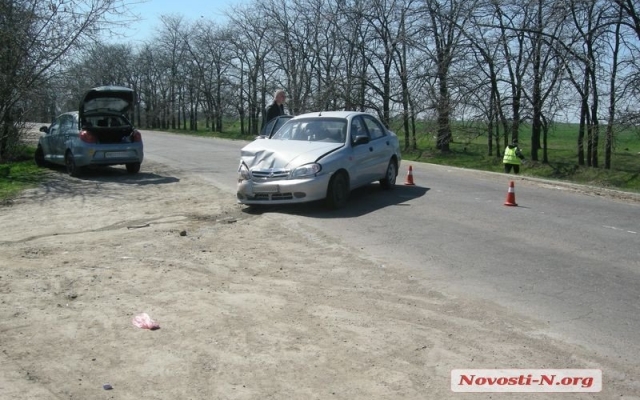 В районе дачного кооператива «Сады-1» столкнулись два автомобиля, есть пострадавшие Фото № 4 В районе дачного кооператива «Сады-1» столкнулись два автомобиля, есть пострадавшие Фото № 4