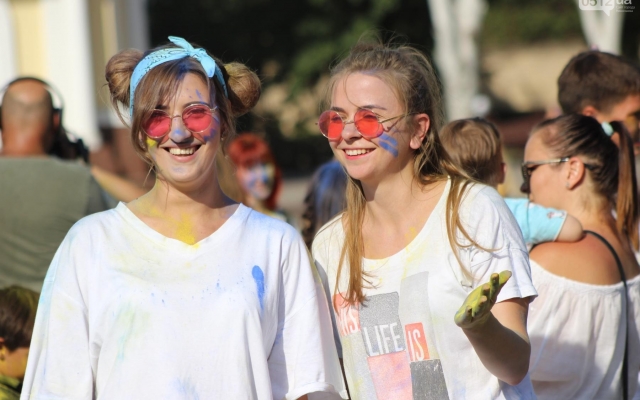 На Ингульском спуске состоялся мега красочный Holi Fest Фото № 18 На Ингульском спуске состоялся мега красочный Holi Fest Фото № 18