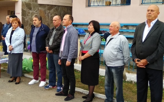 В Николаеве состоялся турнир по мини-футболу среди детских команд памяти В. Салютина Фото № 8 В Николаеве состоялся турнир по мини-футболу среди детских команд памяти В. Салютина Фото № 8