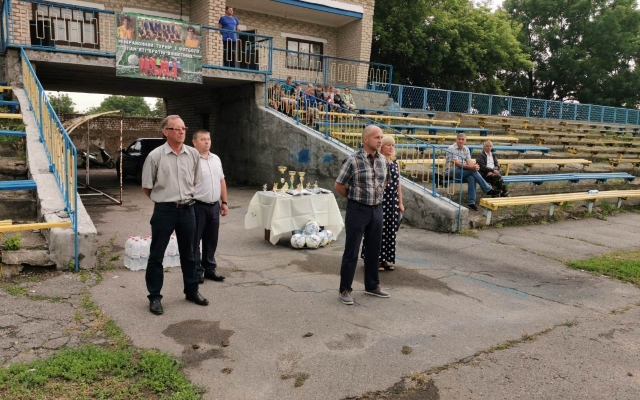 В Казанке прошел традиционный турнир по футболу памяти Юрия и Евгения Винивитиных Фото № 4 В Казанке прошел традиционный турнир по футболу памяти Юрия и Евгения Винивитиных Фото № 4