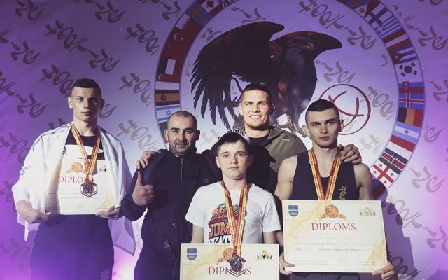 Николаевский спортсмен Асман Гаджиев завоевал серебряную медаль на Чемпионате мира по хортингу Фото № 2 Николаевский спортсмен Асман Гаджиев завоевал серебряную медаль на Чемпионате мира по хортингу Фото № 2