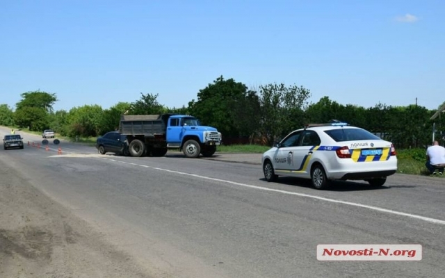 На трассе иномарка влетела под грузовой автомобиль, есть пострадавшие Фото № 0 На трассе иномарка влетела под грузовой автомобиль, есть пострадавшие Фото № 0