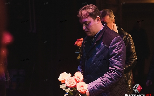Николаев попрощался с экс-руководителем драмтеатра и депутатом облсовета Николаем Кравченко Фото № 10 Николаев попрощался с экс-руководителем драмтеатра и депутатом облсовета Николаем Кравченко Фото № 10