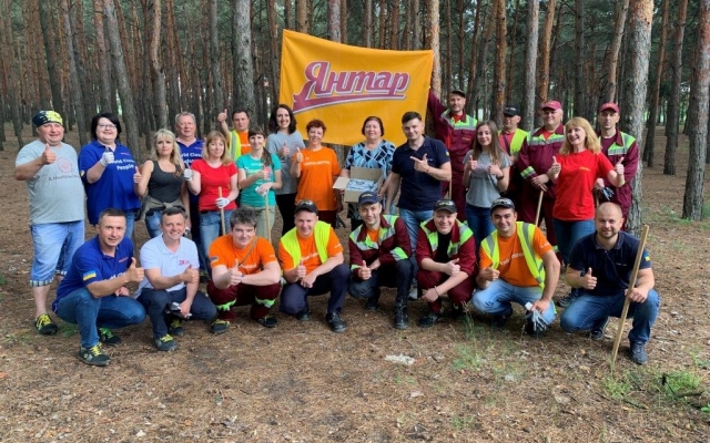 AB InBev Efes Украина организовала уборку мусора на побережье Южного Буга Фото № 0 AB InBev Efes Украина организовала уборку мусора на побережье Южного Буга Фото № 0