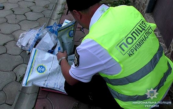 У мужчины нашли целый арсенал взрывчатки и боеприпасов Фото № 8 У мужчины нашли целый арсенал взрывчатки и боеприпасов Фото № 8
