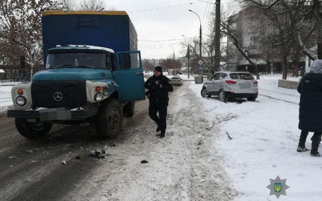 В связи с непогодой патрульная полиция просит водителей и пешеходов быть осторожными и внимательными на дорогах Фото № 6 В связи с непогодой патрульная полиция просит водителей и пешеходов быть осторожными и внимательными на дорогах Фото № 6