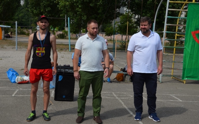 Завершился Второй турнир «Кубок Заводского района по уличному футболу» Фото № 3 Завершился Второй турнир «Кубок Заводского района по уличному футболу» Фото № 3